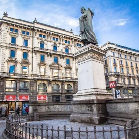 Piazza Duomo - Antico Appartamento Dell'800 Milaan Buitenkant foto